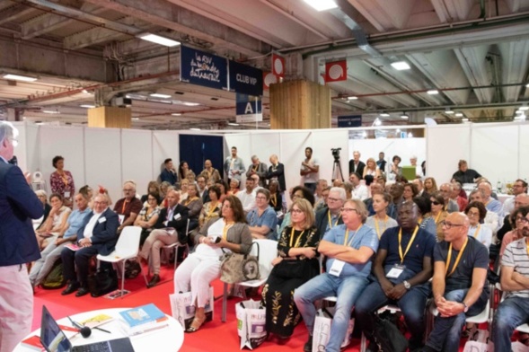 Les deux lauréats 2018 récompensés devant une salle comble !