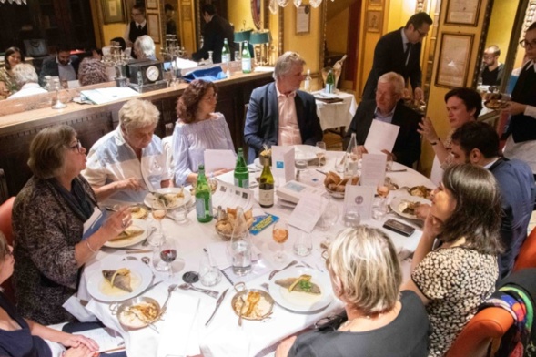 ....Sous les regards bienveillants des autre jurés...Photo Catherine Cros ....Sous les regards bienveillants des autre jurés...Photo Catherine Cros