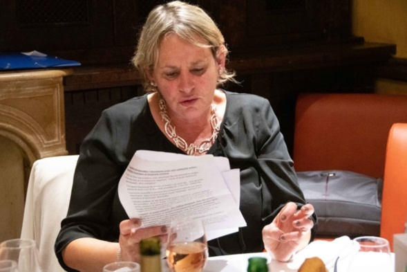 Si les 2 ouvrages choisis pour cette édition l'ont été à l'unanimité...Catherine faisait également l’unanimité ! Photo Catherine Cros Si les 2 ouvrages choisis pour cette édition l'ont été à l'unanimité...Catherine faisait également l’unanimité ! Photo Catherine Cros