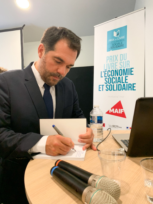 Stéphane Junique, également vice-président du Groupe VYV et vice-président de la Fédération nationale de la Mutualité française signe un livre avec toute la simplicité et la chaleur humaine qui le caractérise... Photo Catherine Cros