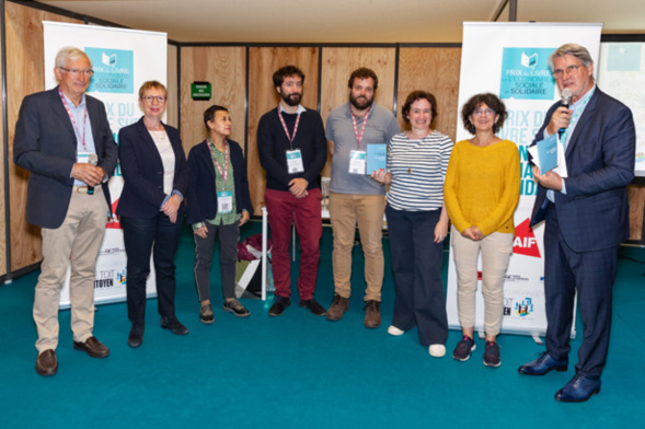 Photo de famille avec aux côtés de Patrick Gobert, Marie-Edith Alouf, éditrice aux Petits matins et Camille Dorival, directrice de la collection 