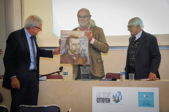 " La Nouvelle Alternative ? " de Philippe Frémeaux aux éditions des Petits Matins, prix spécial du Jury ESS 2014 - Photo : Catherine Cros " La Nouvelle Alternative ? " de Philippe Frémeaux aux éditions des Petits Matins, prix spécial du Jury ESS 2014 - Photo : Catherine Cros