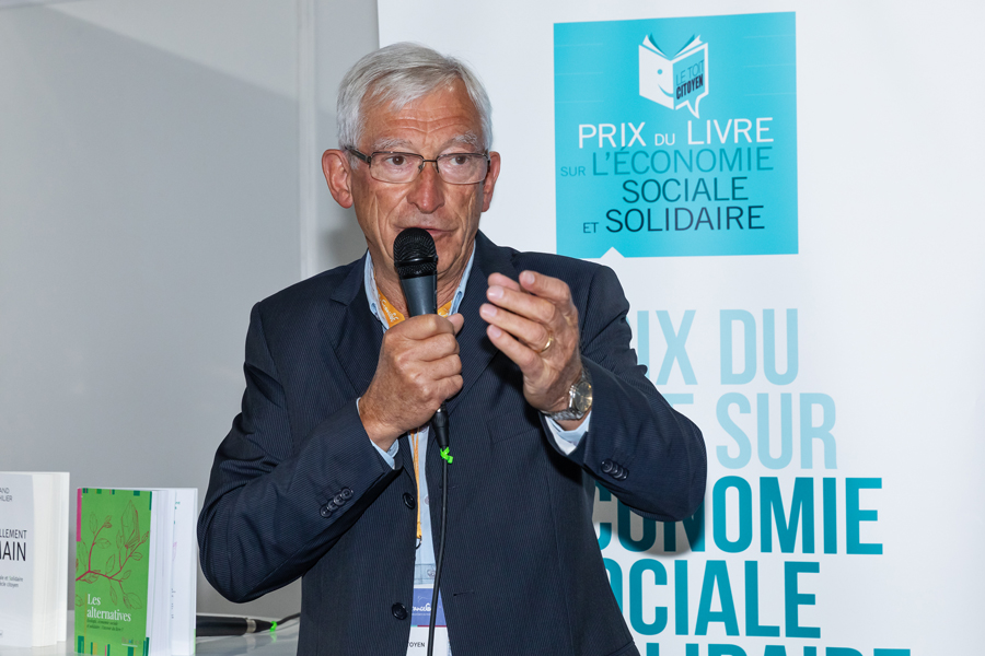 Roger Belot, président du Jury et président d'honneur de la MAIF, présente la sélection 2021 et se félicite de la qualité des ouvrages en lice pour les deux catégories primées - Photo : Jacques Martin -