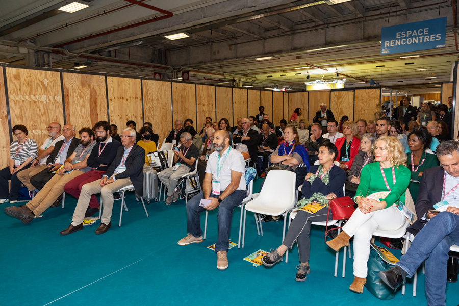 Un nombreux public s'était donné rendez-vous pour cette 9 ème remise du prix du livre sur l'ESS 2022 dans le cadre du salon national des CSE, Solutions CSE, anciennement SalonsCE au parc des expositions de la porte de Versailles - Photo Jacques Martin Un nombreux public s'était donné rendez-vous pour cette 9 ème remise du prix du livre sur l'ESS 2022 dans le cadre du salon national des CSE, Solutions CSE, anciennement SalonsCE au parc des expositions de la porte de Versailles - Photo Jacques Martin
