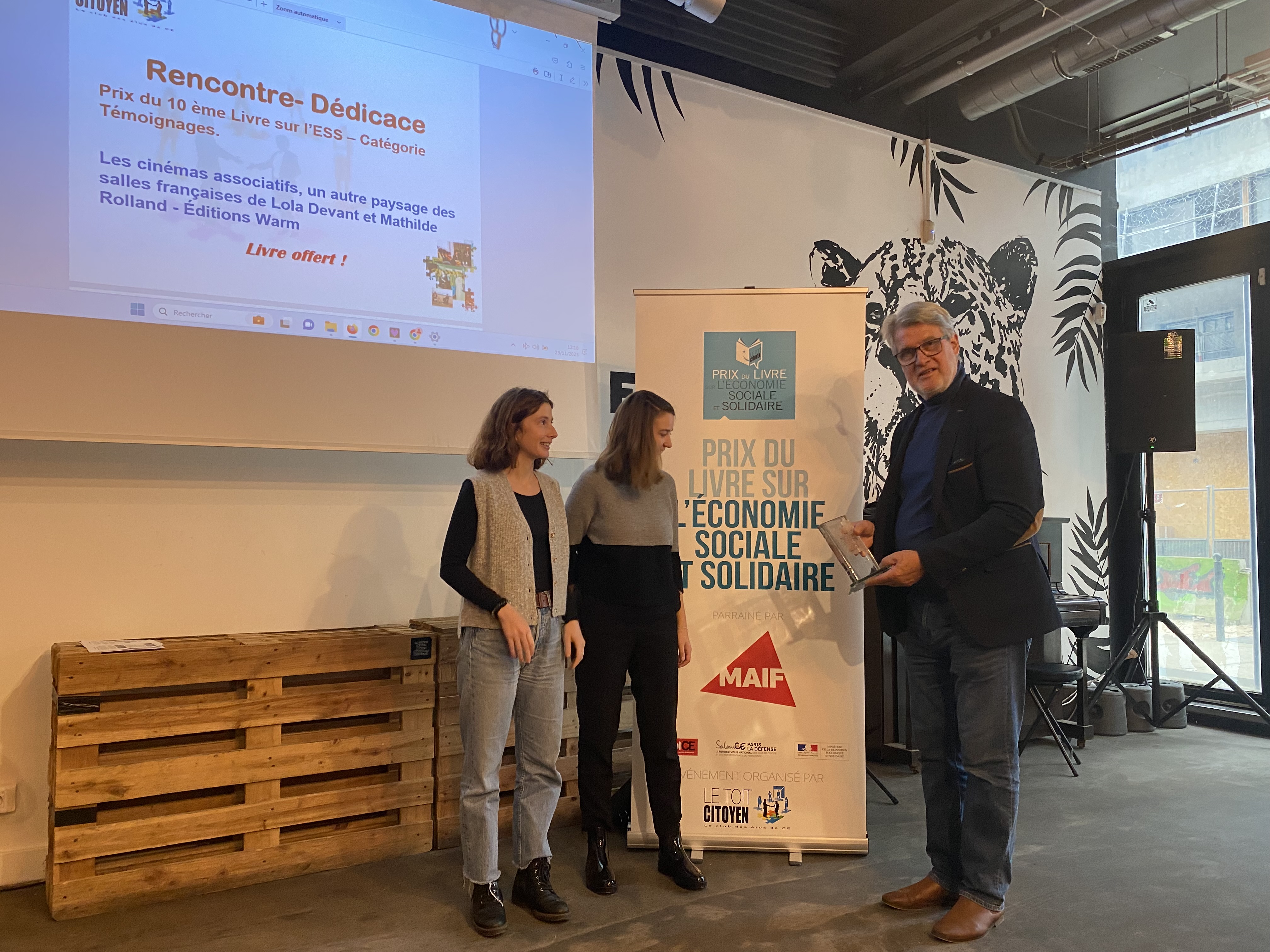 Les lauréates de la catégorie " Témoignages " réunies lors de la Matinée Citoyenne du 20 novembre !