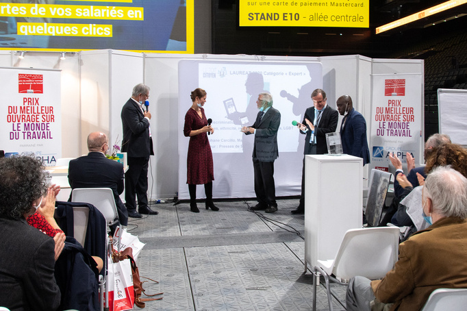 L'ancien ministre du travail a rappelé que Marie-Anne Valfort est une jeune économiste brillante, enseignante-chercheuse à l’Ecole d’économie et à l’université Paris 1 - Photo Catherine Cros - L'ancien ministre du travail a rappelé que Marie-Anne Valfort est une jeune économiste brillante, enseignante-chercheuse à l’Ecole d’économie et à l’université Paris 1 - Photo Catherine Cros -