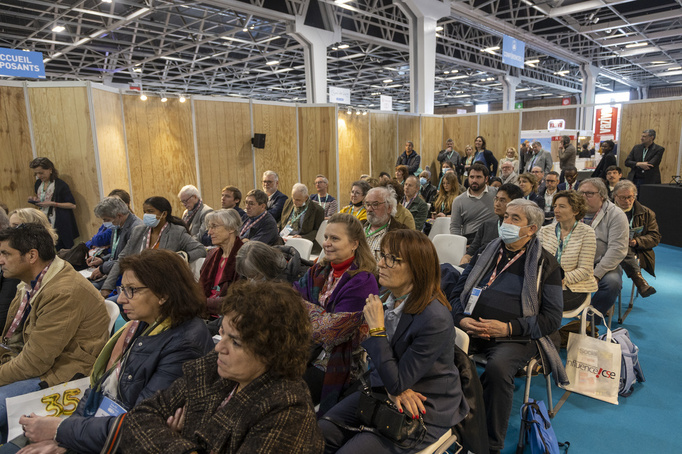 Plus de monde que dans toutes les autres conférences de SalonsCE !