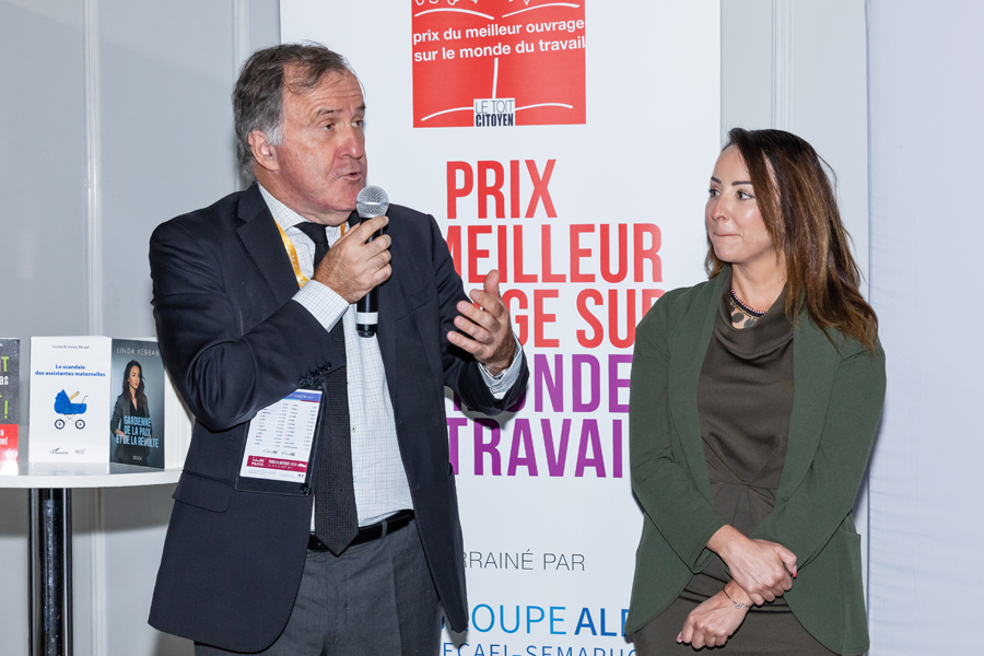 Pierre Ferracci a exprimé l'unanimité du jury et le coup de cœur pour ce livre - Photo : Jacques Martin - Pierre Ferracci a exprimé l'unanimité du jury et le coup de cœur pour ce livre - Photo : Jacques Martin -