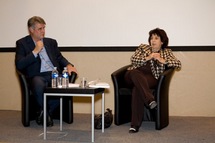 Corinne Lepage au Toit Citoyen : mettre du parti citoyen dans son urne... Corinne Lepage au Toit Citoyen : mettre du parti citoyen dans son urne...