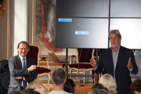 Bernard Vivier, directeur de l'IST, a passionné le public de cette Matinée Citoyenne exceptionnelle comme l'historien des relations sociales qu'il sait être... Photo : Jean-Paul Berger