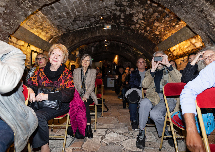 Une assistance nombreuse et passionnée par les différents intervenants - Photo Jacques Martin Une assistance nombreuse et passionnée par les différents intervenants - Photo Jacques Martin