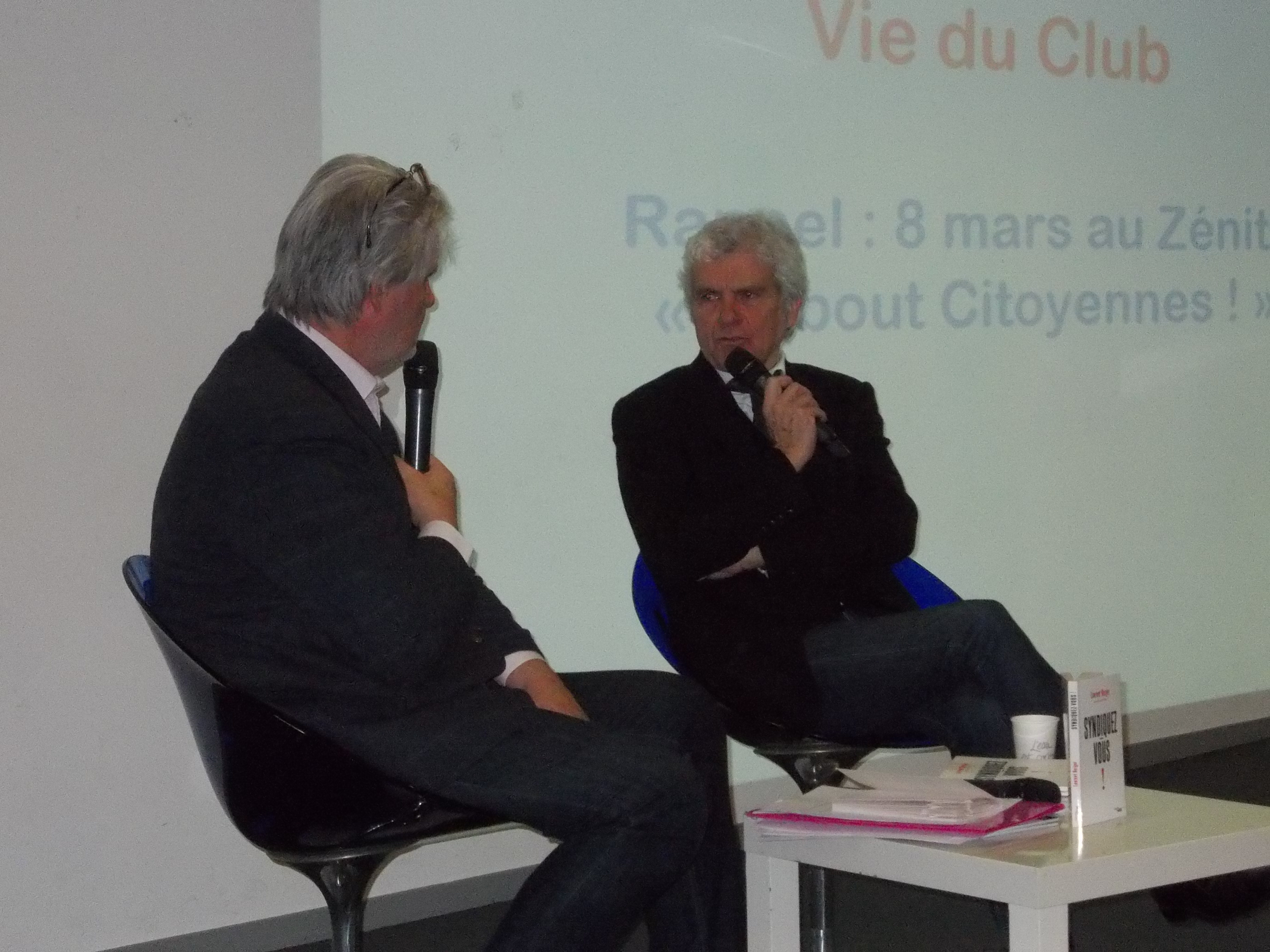 Claude Sérillon a salué l'engagement syndical et raconté sa collaboration avec Laurent Berger - photo Jean-Paul Berger -